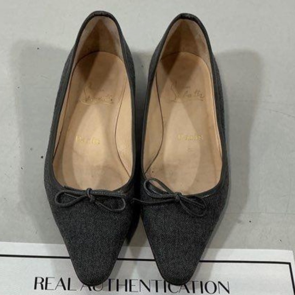 Women’s Christian Louboutin Charcoal Gray Pointed Toe Ballet Flats with Bow 36.5